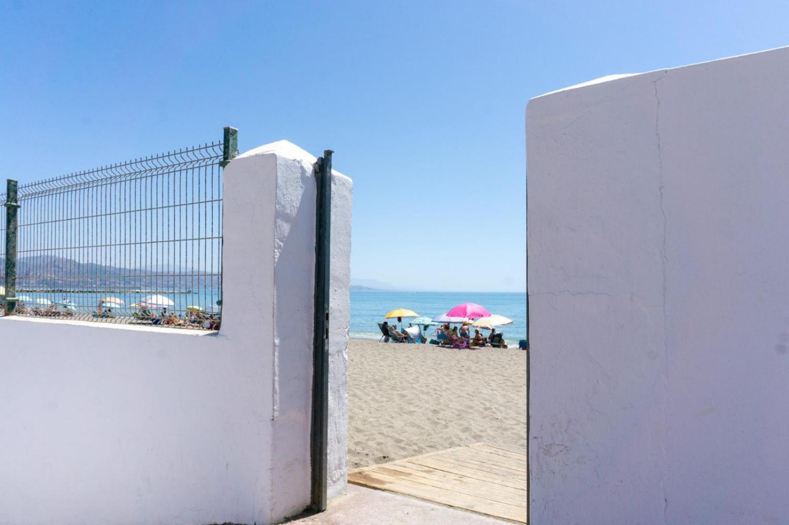 Apartamento Acogedora Casa Junto Al Mar ,Cerca Del Centro Urbano Málaga Exterior foto